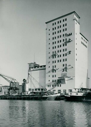 Getreidesilo, 1958