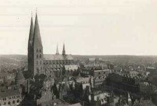 Lübeck, Marienkirche : dreistufige Basilika in Backsteingotik