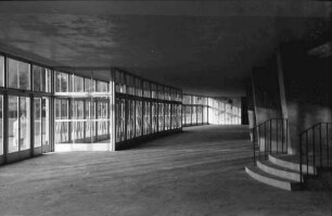 Freiburg: Wandelgang der Stadthalle