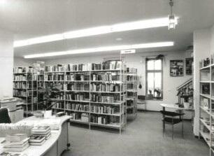 Naunhof. Stadtbibliothek, Markt 6. Ausleihe und Lesesaal