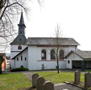 Ev. Pfarrkirche; Hungen, Rathausgasse 30, In den Pfremen am Wallgraben , Rathausgasse