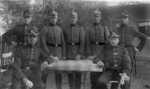 Militärische Einheit : Bildmitte: K. Krauße
