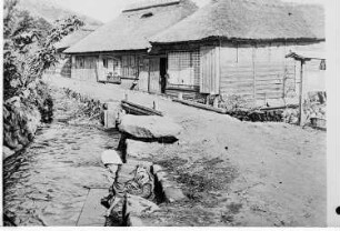 (Foto Haus - ggf. Japan)