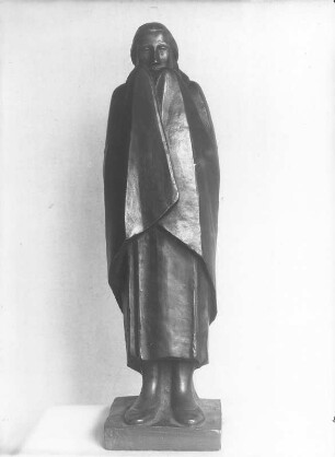 Frierendes Mädchen : Frierendes Mädchen. Bronze; H. 50 cm (1916; E. Barlach)