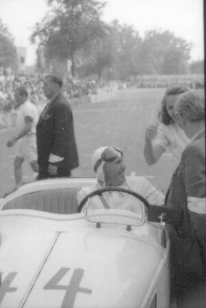 Rennbahn Leipzig- Scheibenholz. Autorennen. Fotoserie