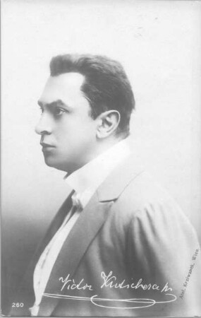 Porträt Victor Kutschera. Fotografie (Weltpostkarte mit Druckautogramm). Wien, um 1895