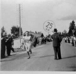 Dieter Engelhardt beim Marathon-Lauf, Olympische Spiele Helsinki 1952