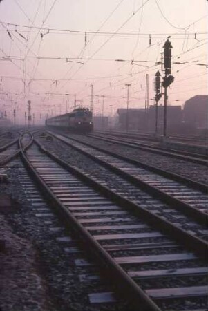 Hameln Einfahrt Lok 112 485