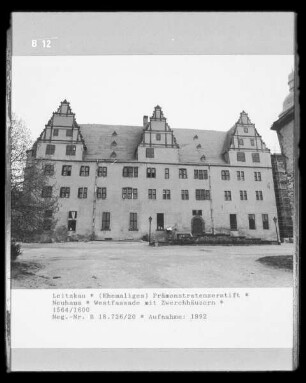 Prämonstratenserstift — Schloss Neuhaus