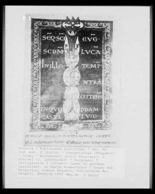 Evangelistar — Initialseite I (ntravit Iesus in quoddam castellum), zu Mariä Himmelfahrt