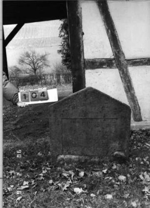 Grabstein 104
