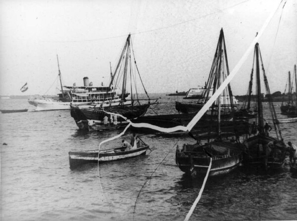 Arabian dhow in Dar El Salam harbour