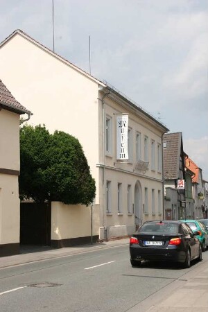 Alte Schule (Massivbau); Pfungstadt, Borngasse 7