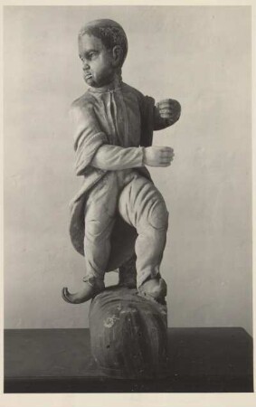 Chinese mit Diener, Holzfiguren : Fasanenschlösschen, Bekrönung der Laterne, Chinese mit Diener, Holzfiguren