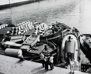 Genua. Frachtgut im Hafen von Genua