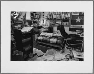 Olaf Dinné in seinem Arbeitszimmer, Bremen