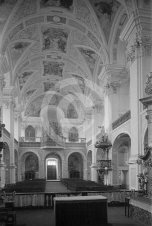 Langhaus der Klosterkirche Grüssau nach W