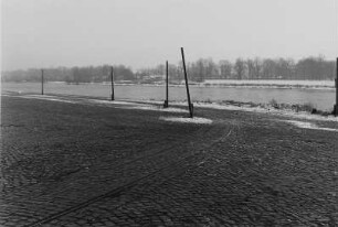 Bahnschienen am Pieschener Elbufer