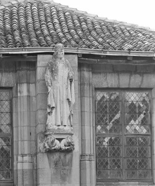 Statue eines Mannes