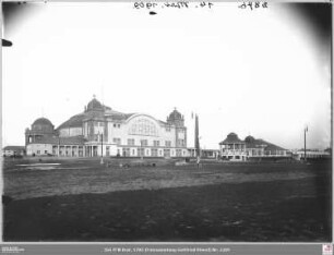 Sängerfest: Festhalle mit Festplatz von Süden
