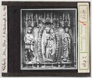 Lübeck, St. Annen-Museum: Altar der Müller aus dem Dom, Madonna im Strahlenkranz