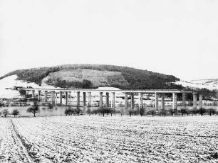 Taubertalbrücke in km 472,227 Widerlager A, Pfeiler B - D, Überbau im Freivorbau