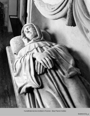 Grabmal des Bartolomeo Aragazzi : Liegefigur des Bartolomeo Aragazzi vom ehemaligen Grabmal