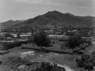 Keren : Hütten und Häuser der Stadt Keren