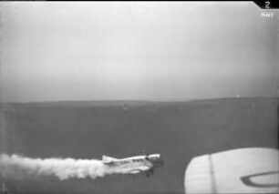 Dessau, Flugzeug Junkers F13 bei der Schädlingsbekämpfung
