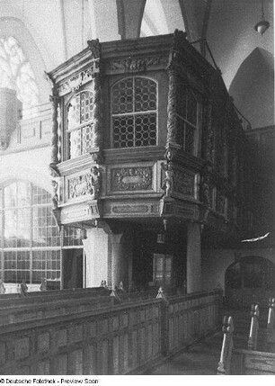 Fürstenloge : Bautzen. Dom St. Petri (1213/1221). Kircheninneres. Blick zur Fürstenloge (Holz, geschnitzt. 1673/1674. Ch. Neumann, F. Hornuff)
