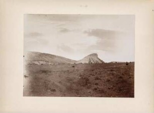 Längstal : Längstal mit Inselberg am "Puschti-Kuh" im Zagros-Gebirge.