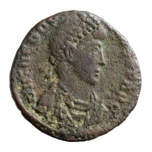 Münze, Aes 3, 9. August 378 - 25. August 383 n. Chr.
