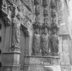 Sixtusportal — Rechtes Gewände