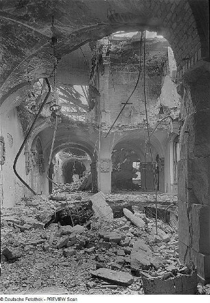 Dresden. Ruine des Neuen Rathauses, Innenansicht