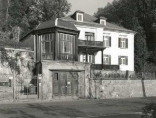 Dresden-Wachwitz, Pillnitzer Landstraße 157. Villa mit Pavillon (1801/1850 und um 1900)