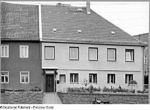 Klipphausen-Scharfenberg (ehem. Pegenau). Wohnhaus (bez. 1835)