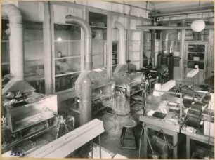 Alte Räume der Kathode; Foto 1953