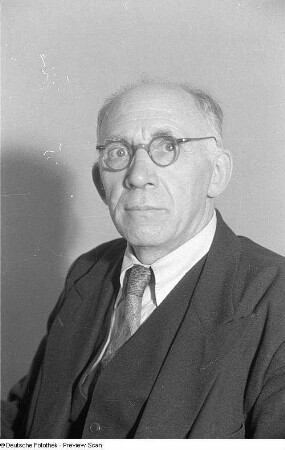 Porträtaufnahmen von Edwin Hoernle, von September 1945-1949 Präsident der Deutschen Zentralverwaltung für Land- und Forstwirtschaft