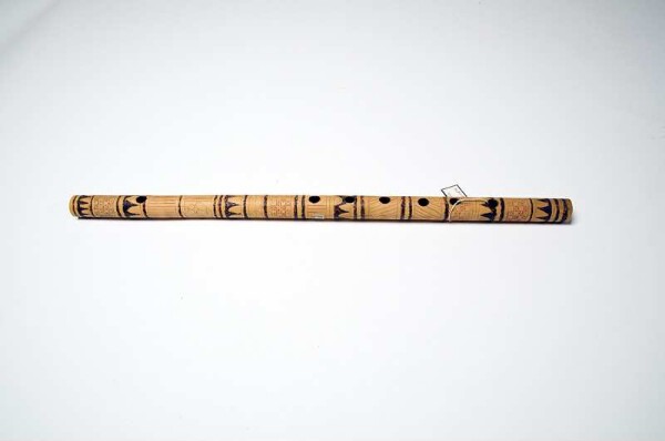 open transverse flute with finger holes