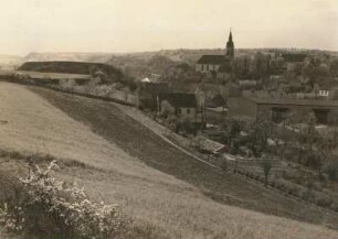 Zehren, Ortsansicht : Zehren. Gesamtortsansicht von Nordwesten