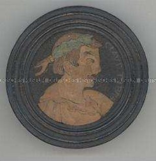 Schwarzer Spielstein mit Porträt von Claudius Tiberius