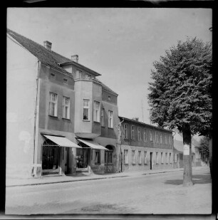 Stadtansicht Müllrose mit Schuh- und Lederwaren-Geschäft