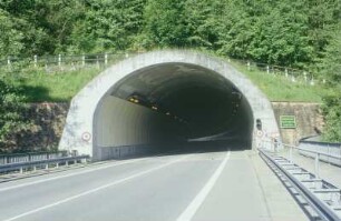 Tunnel Hirschhorn, Ostportal