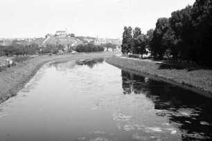 Vaihingen (Enz): Enz von der Brücke (Umgehungsstraße) auf Schloss
