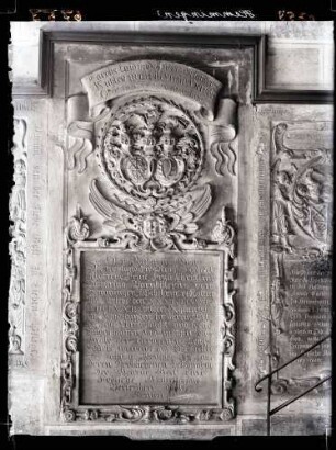 Kirche; Grabmal Frau Varnbüler 1672