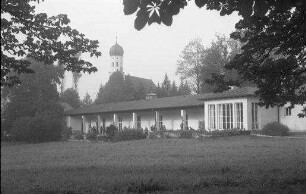 Bad Heilbrunn: Wandelhalle im Kurhaus