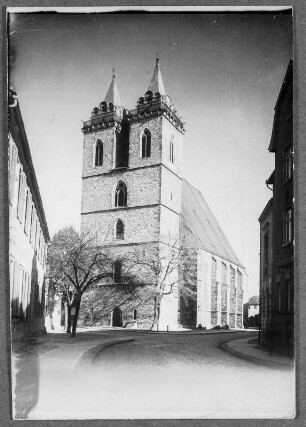 Zeugen alter Zeit. St. Johannis Kirche in Bad Salzelmen
