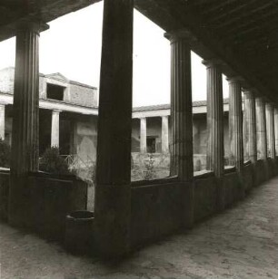 Pompeji. Haus des Menander. Peristyl