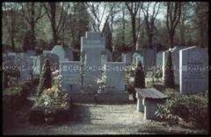 Familiengrab auf dem Friedhof Berlin-Tegel