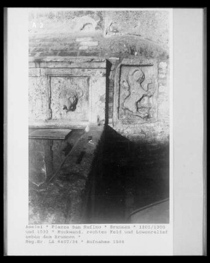 Löwenrelief mit Inschrift